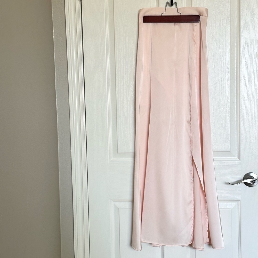 BEBE: high waisted maxi skirt - Size 0